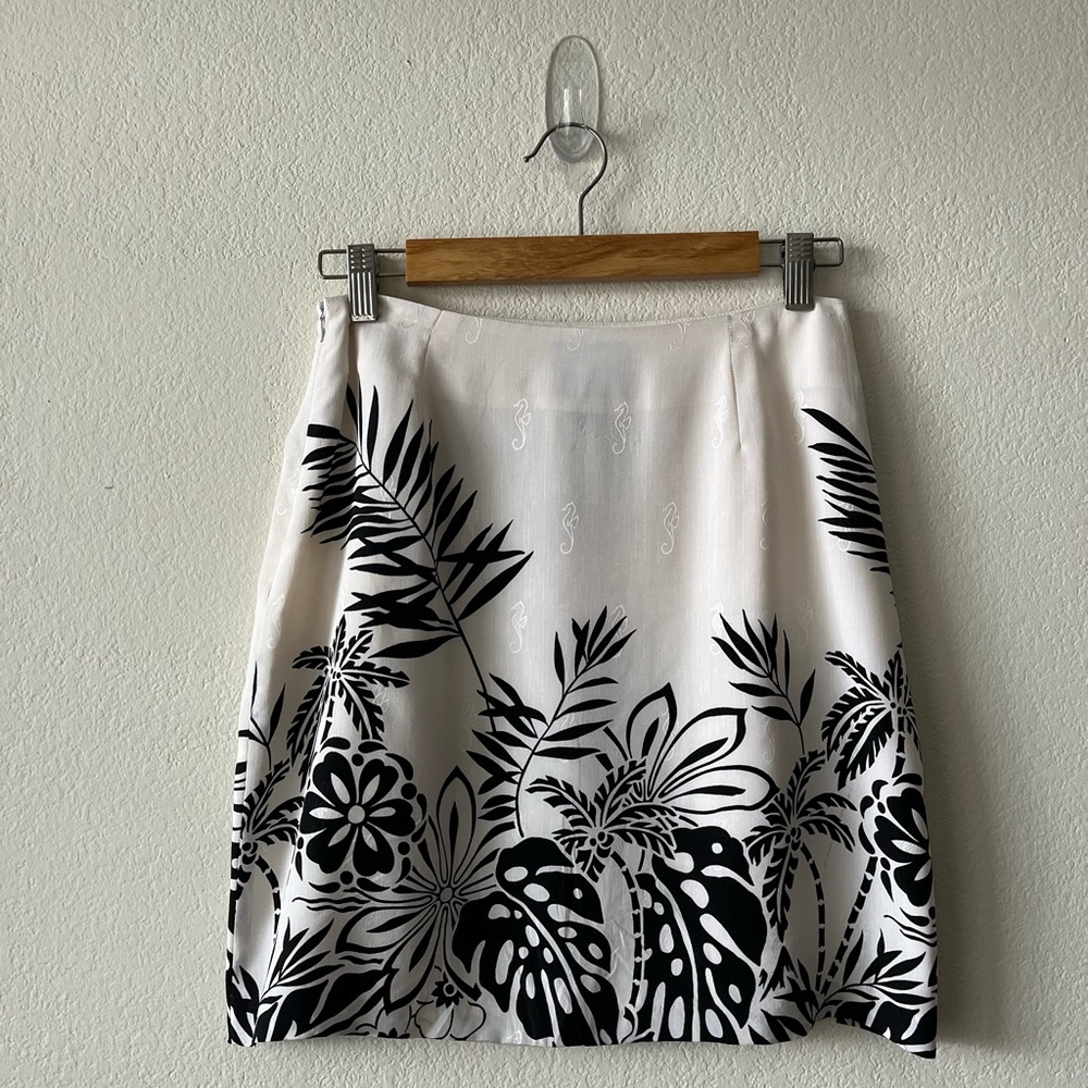 Tori Richards Silk skirt